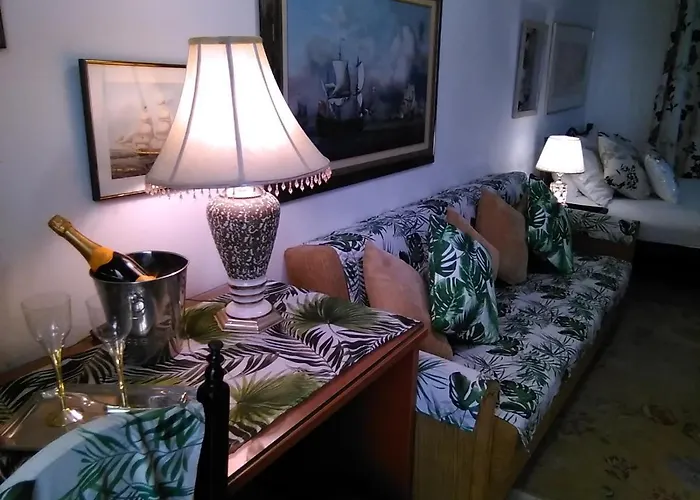 Metropolis * Corfu (city)