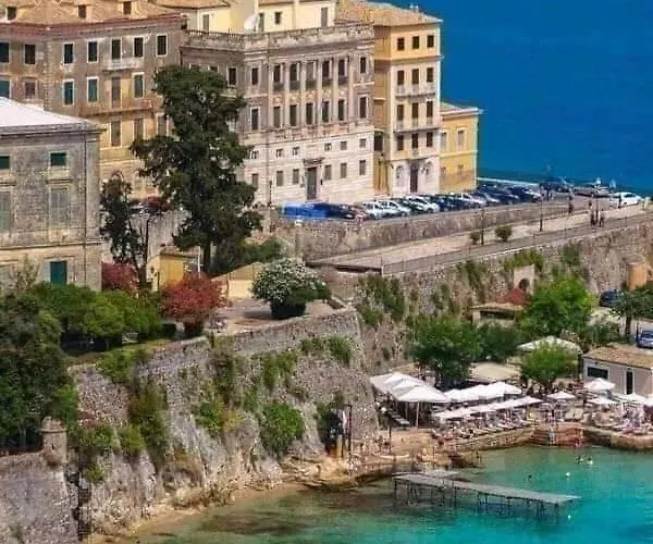 Metropolis Lejlighed *